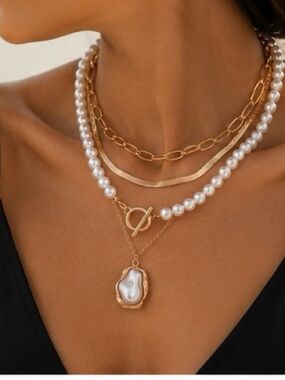 Layered Pearl Toggle Necklace Set